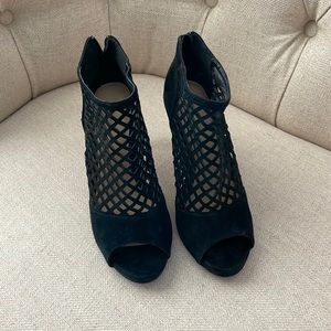 Antonio Melani black heels- size 9